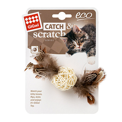 Игрушка для кошек Плетеный мячик с колокольчиком и перьями GiGwi Catch&amp;scratch перо, дерево, 13 см
